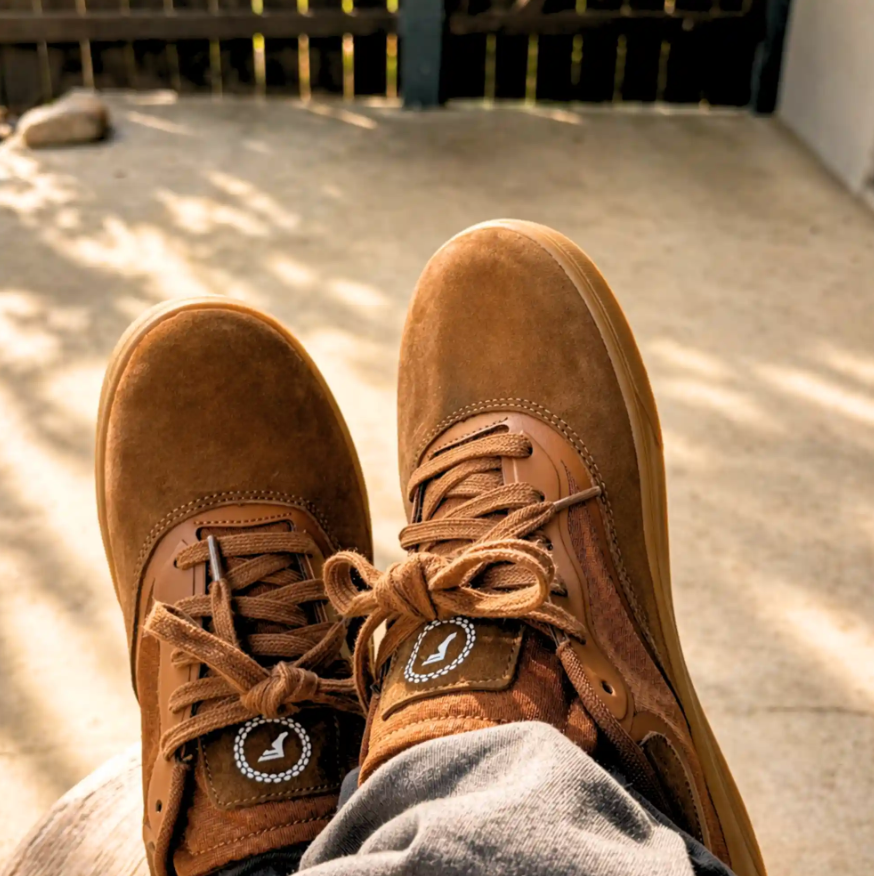 Footprint_Jaws_Velocity_Brown_3.png