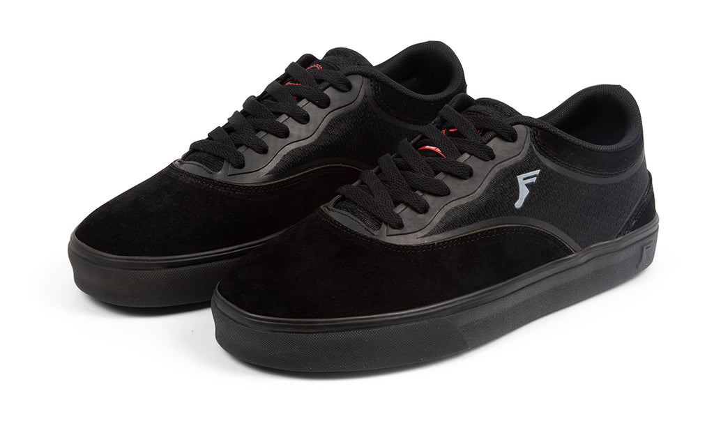 FP_Footwear_Jaws_Velocity_DGS3_BlacIce_3quarter_2-Quick-Preset_1200x720.jpeg